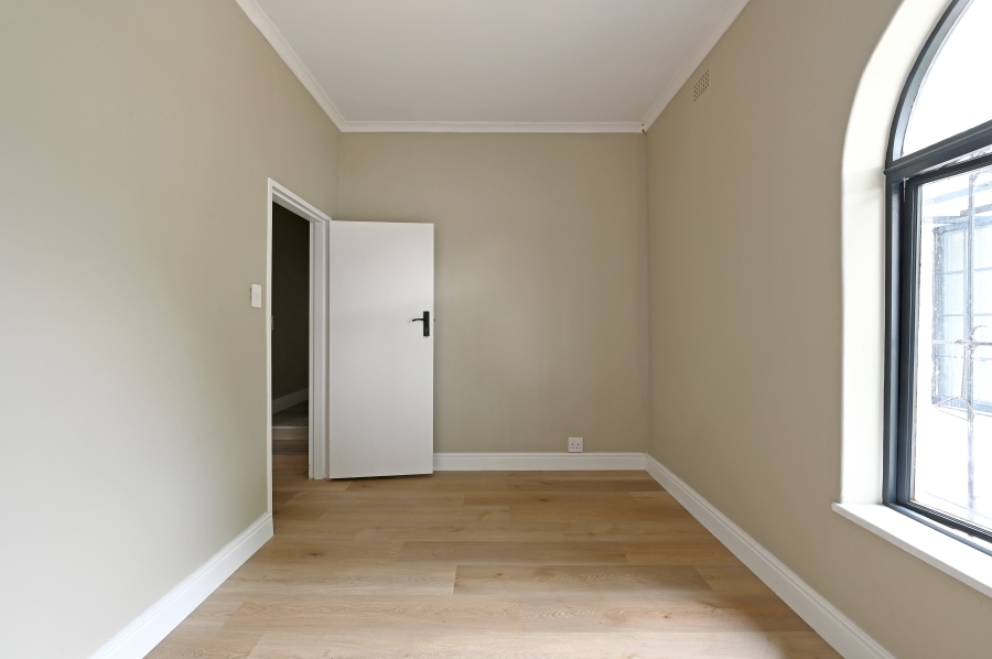 To Let 5 Bedroom Property for Rent in Newlands Western Cape
